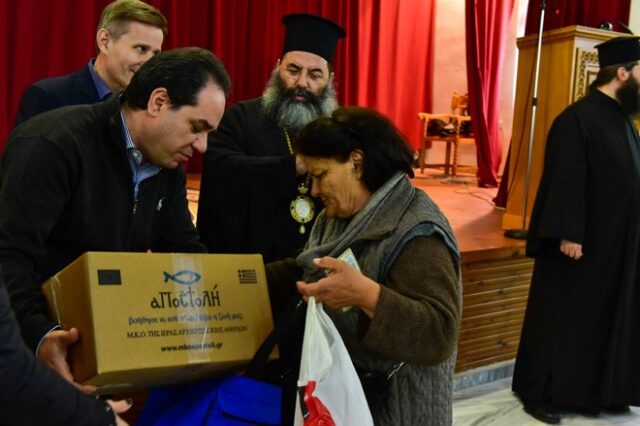 Πασχαλινό τραπέζι σε 10.250 οικογένειες έστρωσε η ‘ΑΠΟΣΤΟΛΗ’