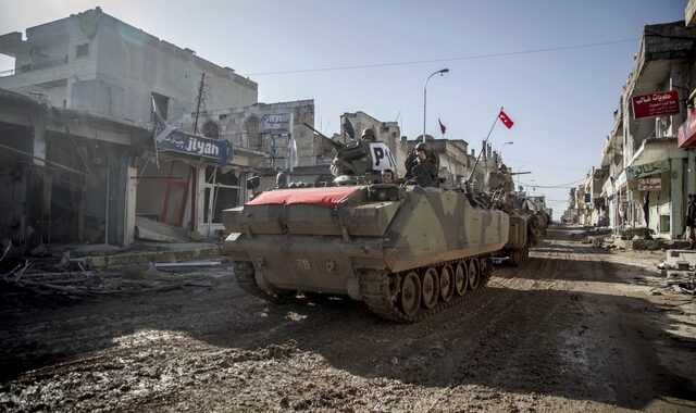 Τουρκία: Έτοιμη για χερσαία επίθεση στο Ιράκ