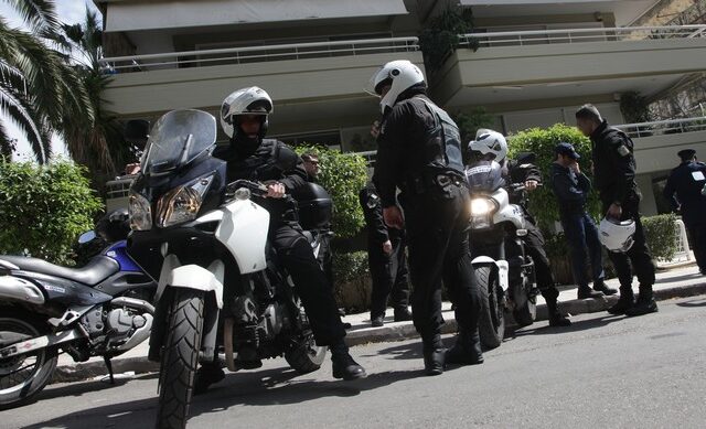 Κεφάλι στο χαντάκι ή μήπως στη ντουλάπα