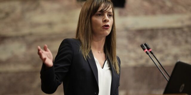 Αχτσιόγλου: Αναχαιτίσαμε την περαιτέρω απορρύθμιση της αγοράς εργασίας