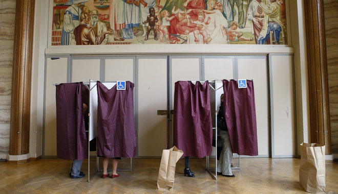 Γαλλικές εκλογές: Το έξυπνο χτύπημα στην αποχή. Με κάθε ψήφο, δωρεάν ποτό