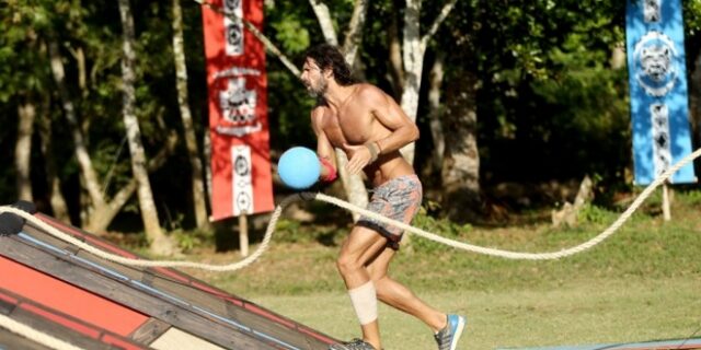 Survivor: Η πρώτη μέρα του Μαχητή Σπαλιάρα, οι μπηχτές και οι ίντριγκες