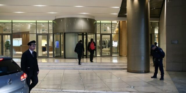 Τραπεζικοί κύκλοι: Απαραίτητες οι σαφείς δεσμεύσεις των Ευρωπαίων για το χρέος