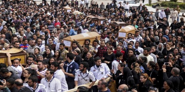 Επιθέσεις στην Αίγυπτο: Στρατό στα σύνορα, στέλνει ο Σίσι