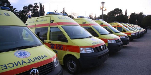 Δωρεά 143 ασθενοφόρων στο ΕΚΑΒ από το Ίδρυμα Σταύρος Νιάρχος