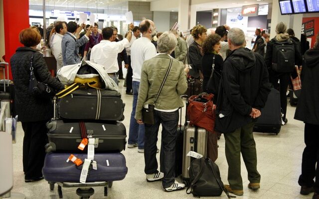 Τι μπορείτε να κάνετε εάν η πτήση σας είναι γεμάτη