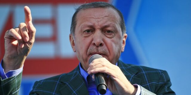 Δημοψήφισμα στην Τουρκία: Σεβασμό στο αποτέλεσμα ζητά ο Ερντογάν
