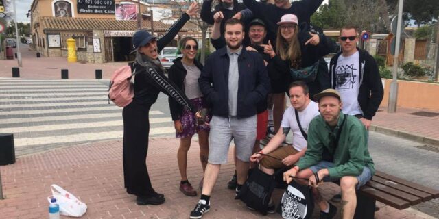 Αντικατέστησαν τον φίλο τους με έναν ‘συνονόματο’ από το facebook