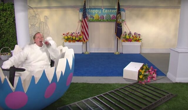 Η Μελίσα ΜακΚάρθι είναι το Easter Bunny του Λευκού Οίκου!