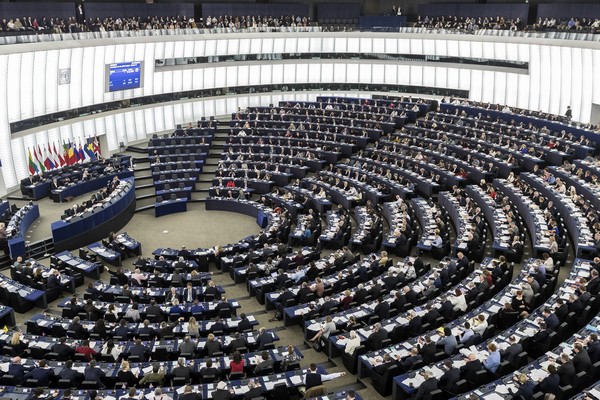 Οι αποκαλύψεις των Paradise Papers στο Ευρωπαϊκό Κοινοβούλιο