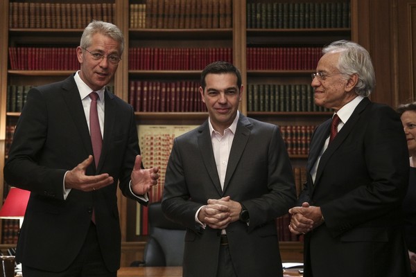 Τσίπρας: Είμαστε σίγουροι ότι θα βελτιωθεί η εικόνα των αεροδρομίων