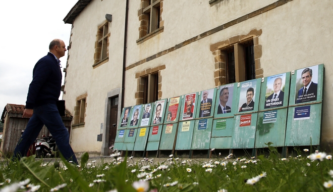 Γαλλικές εκλογές: Μάχη στήθος με στήθος δίνουν οι τέσσερις υποψήφιοι