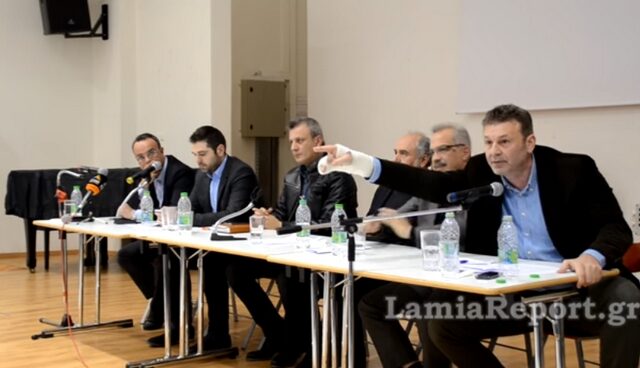 Στυλίδα: Ξενοφοβικές αντιδράσεις για τους πρόσφυγες. Δέχθηκε δημοψήφισμα ο Γκλέτσος