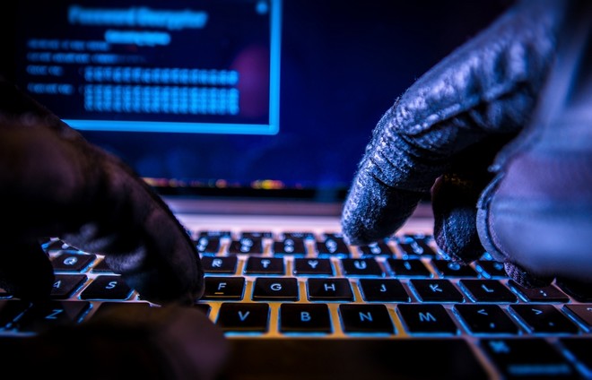 ΗΠΑ και Βρετανία προειδοποιούν: Ρώσοι χάκερ έχουν μολύνει ρούτερ σε όλο τον κόσμο
