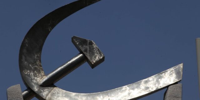 ΚΚΕ: Όλοι αντιλαμβάνονται πόσο ΠΑΣΟΚ έχει γίνει ο ΣΥΡΙΖΑ