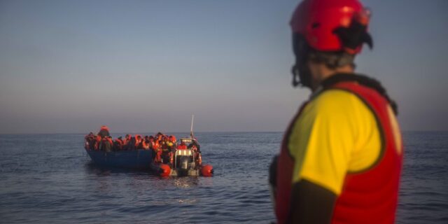 Νέα τραγωδία στη Μεσόγειο: Ναυάγιο με πάνω από εκατό αγνοούμενους