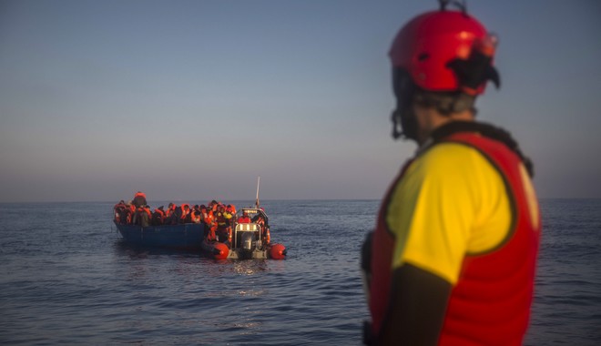 Νέα τραγωδία στη Μεσόγειο: Ναυάγιο με πάνω από εκατό αγνοούμενους