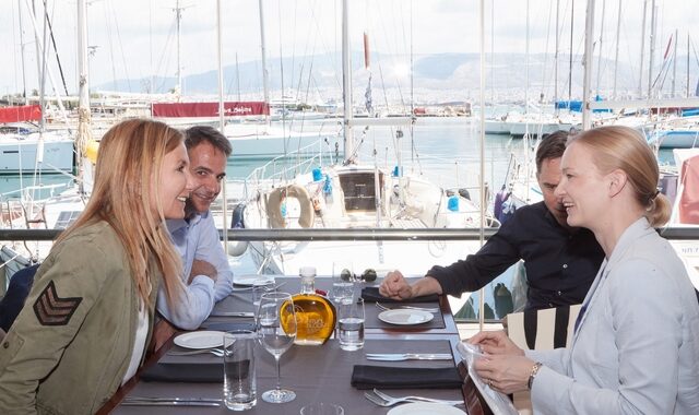 Με τον πιθανό διάδοχο