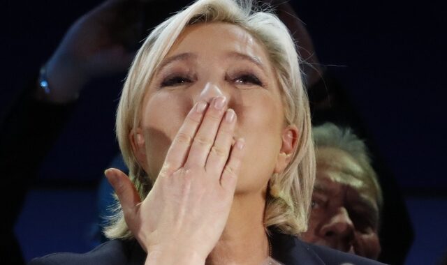 Γαλλικές εκλογές: ‘Ιστορικό το αποτέλεσμα. Είμαι η υποψήφια του λαού’ δήλωσε η Λεπέν