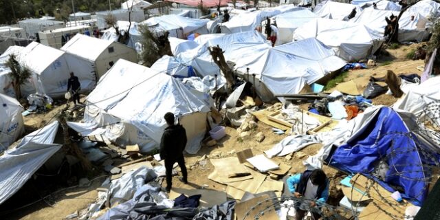 Μυτιλήνη: Σε απεργία πείνας προχώρησαν 12 πρόσφυγες στη Μόρια
