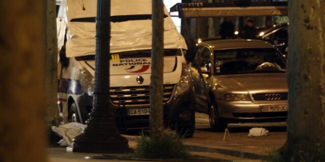 Τρόμος στο Παρίσι: Γάλλος υπήκοος ο δράστης. Βίντεο ντοκουμέντο από την επίθεση