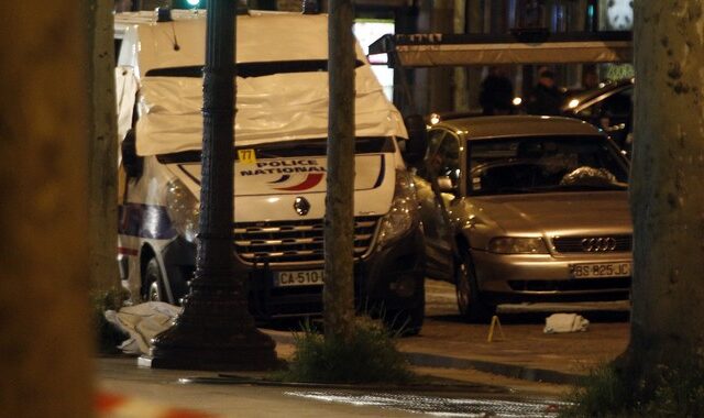 Τρόμος στο Παρίσι: Γάλλος υπήκοος ο δράστης. Βίντεο ντοκουμέντο από την επίθεση