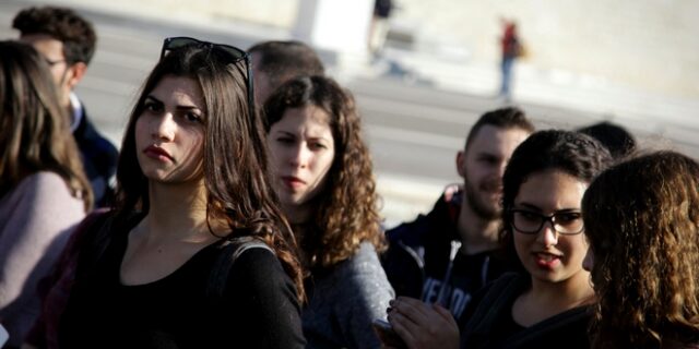 Υπουργείο Παιδείας: Δωρεάν μεταπτυχιακά για 4 στους 10 φοιτητές με εισοδηματικά κριτήρια