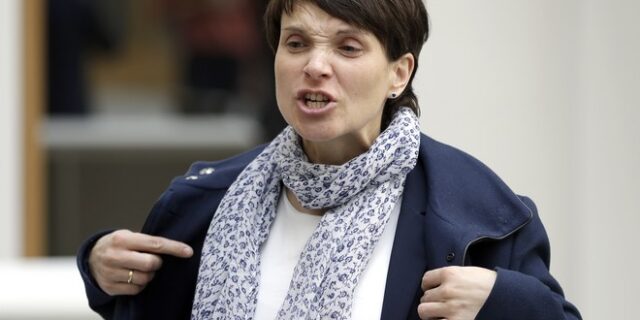 Η επικεφαλής της AfD, πηδάει από το ακροδεξιό καράβι