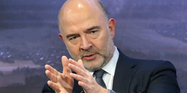 Μοσκοβισί: Οι Έλληνες πρέπει να αποζημιωθούν για το βαρύ τίμημα που κατέβαλαν
