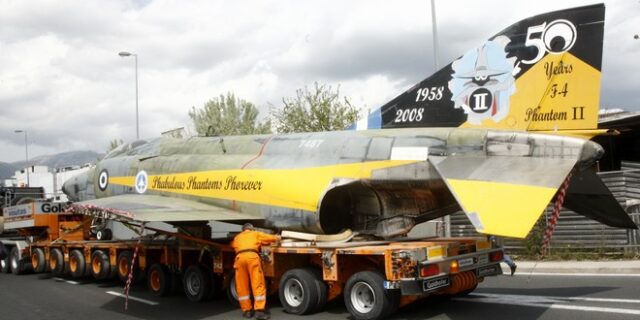 Στο μουσείο το θρυλικό RF-4E της Πολεμικής Αεροπορίας
