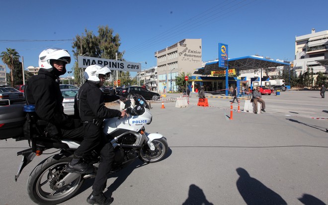 Δύο ληστείες σε πρατήρια καυσίμων τα ξημερώματα