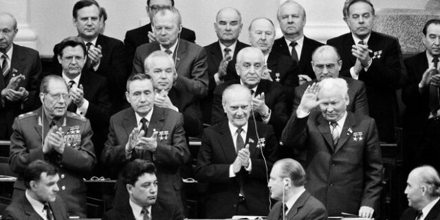 Μαθήματα ιστορίας: Ένας από τους τελευταίους σοβιετικούς προέδρους