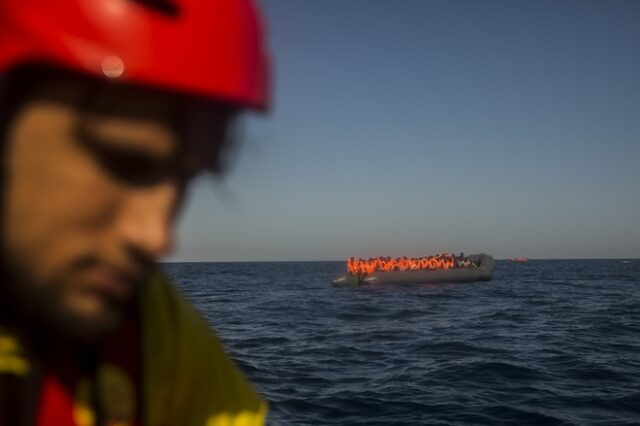 Νέα τραγωδία με νεκρούς μετανάστες στη Μεσόγειο