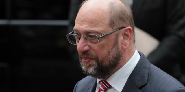 Σουλτς: Η Ελλάδα δε χρειάζεται μόνο σταθερότητα, αλλά και ανάπτυξη