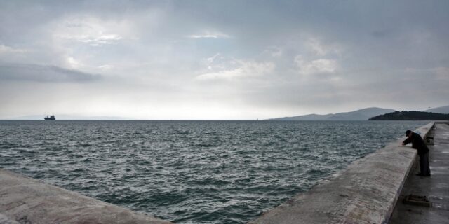 Νεφώσεις και σποραδικές καταιγίδες τις επόμενες μέρες