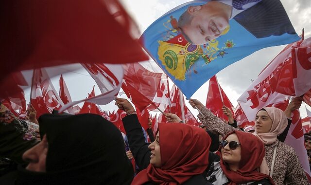 Τουρκικό δημοψήφισμα: Τι προβλέπει η συνταγματική μεταρρύθμιση