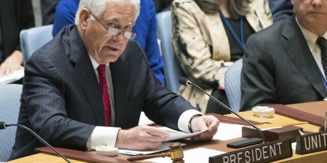 Τίλερσον για Β. Κορέα: Όλες οι επιλογές πρέπει να παραμείνουν στο τραπέζι