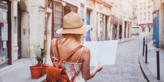 Ενίσχυση συνεργασίας με τομέα του τουρισμού επιδιώκουν οι τράπεζες