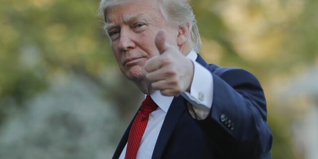 Τραμπ: Θυμήθηκε τι έτρωγε αλλά όχι ποια χώρα βομβάρδισε