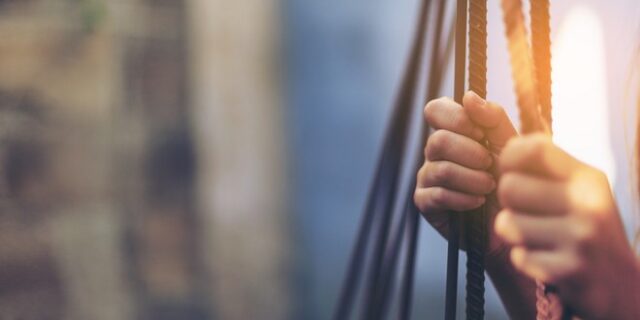 Εξαρθρώθηκε κύκλωμα “Trafficking” – Θύμα τους ακόμα και ανήλικη