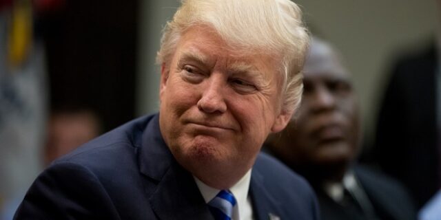 Ικανοποιημένος ο Τραμπ από το πλήγμα στο Αφγανιστάν