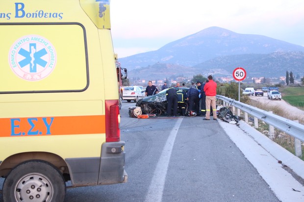 Περισσότερα από 400 τροχαία, με 13 νεκρούς μόνο τον Μάρτιο στην Αττική