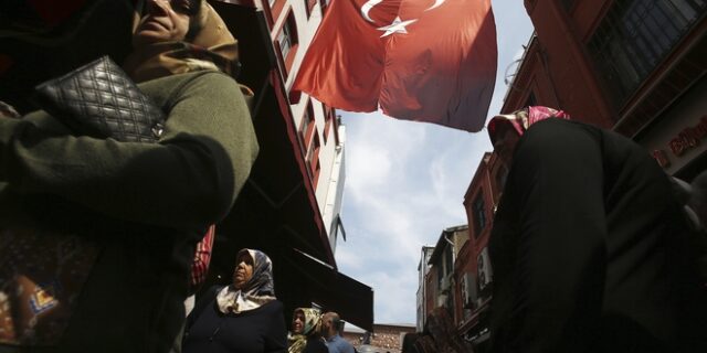 Τουρκία: Καταπέλτης τα σχόλια των διεθνών παρατηρητών για το δημοψήφισμα