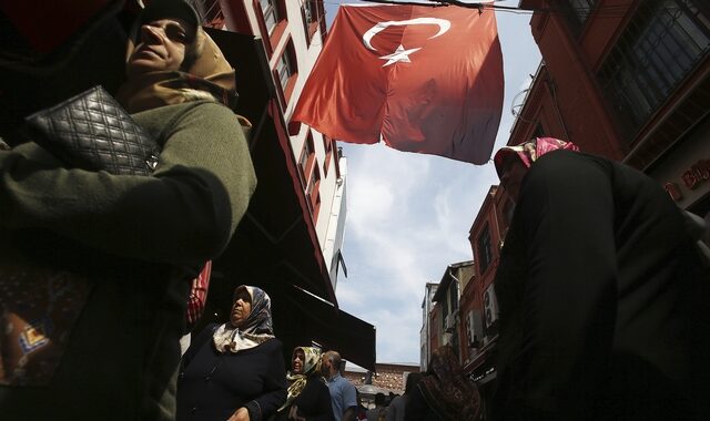 Τουρκία: Καταπέλτης τα σχόλια των διεθνών παρατηρητών για το δημοψήφισμα