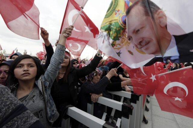 Ανώτατο Εκλογικό Συμβούλιο Τουρκίας: Καμία νοθεία. Έγκυρο το δημοψήφισμα