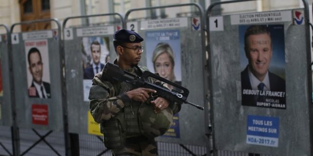 Γαλλικές εκλογές: Εκκενώθηκε εκλογικό τμήμα εξαιτίας ύποπτου οχήματος