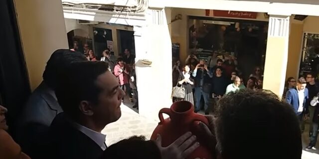 Ο Τσίπρας πέταξε μπότη: Κάτσε μην περνάει ο Σόιμπλε από κάτω
