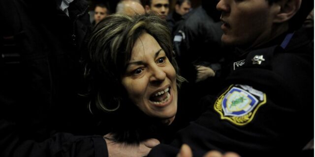 Ταυτοποιήθηκε ο δράστης της προσβολής της μνήμης του Παύλου Φύσσα