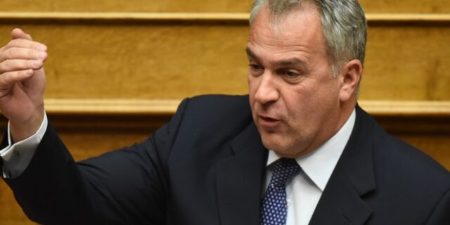 ‘Σοσιαλίζουσα’ η Λεπέν σύμφωνα με τον Βορίδη