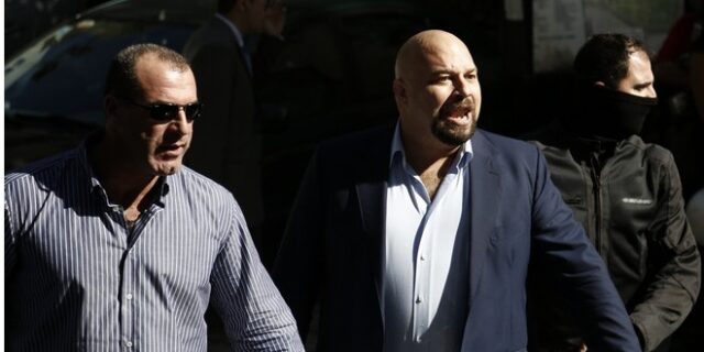 Σκαμνί για Λαγό, Μίχο για την επίθεση στο ‘Συνεργείο’